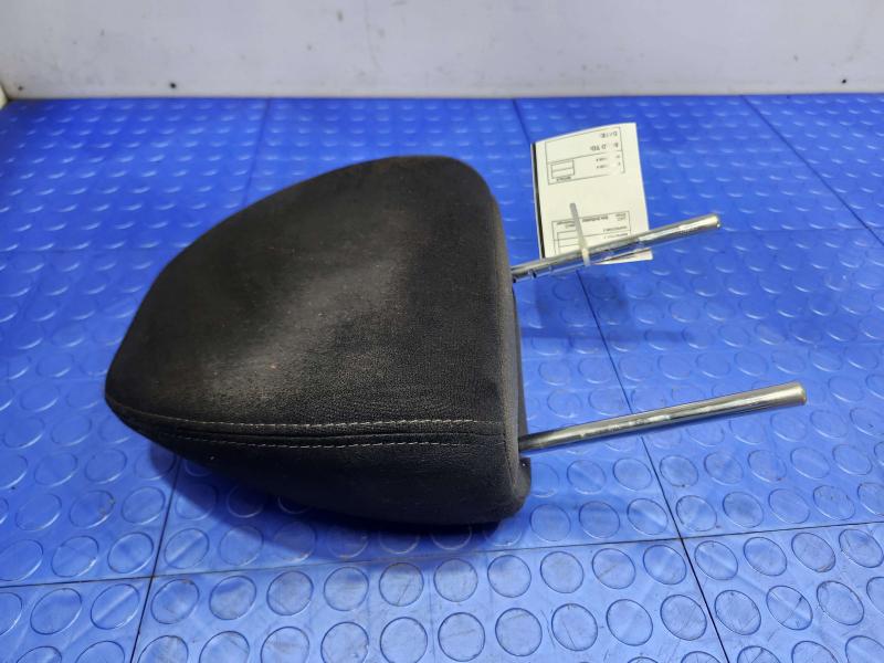 2016 Nissan Rogue Headrest