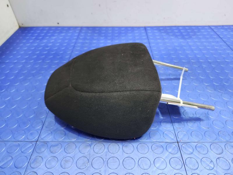 2016 Nissan Rogue Headrest