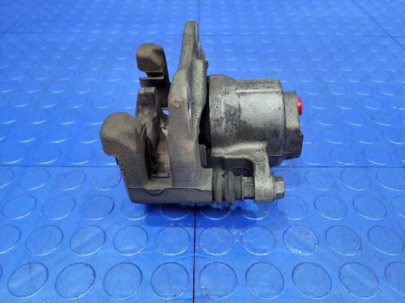 2015 Toyota Camry Caliper