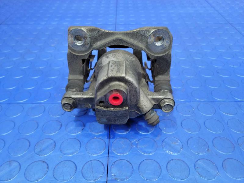 2015 Toyota Camry Caliper