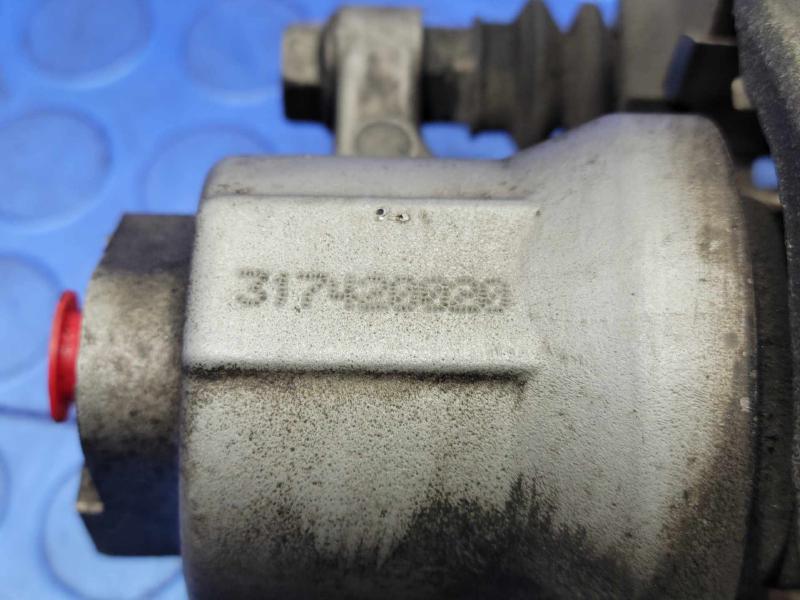 2015 Toyota Camry Caliper