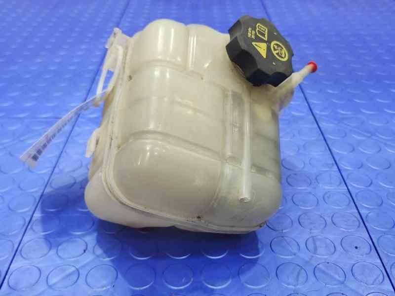 2011 Buick LaCrosse Coolant Recovery Bottle