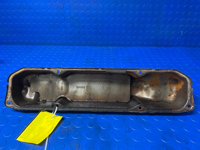 1976 Dodge D300 Valve Cover
