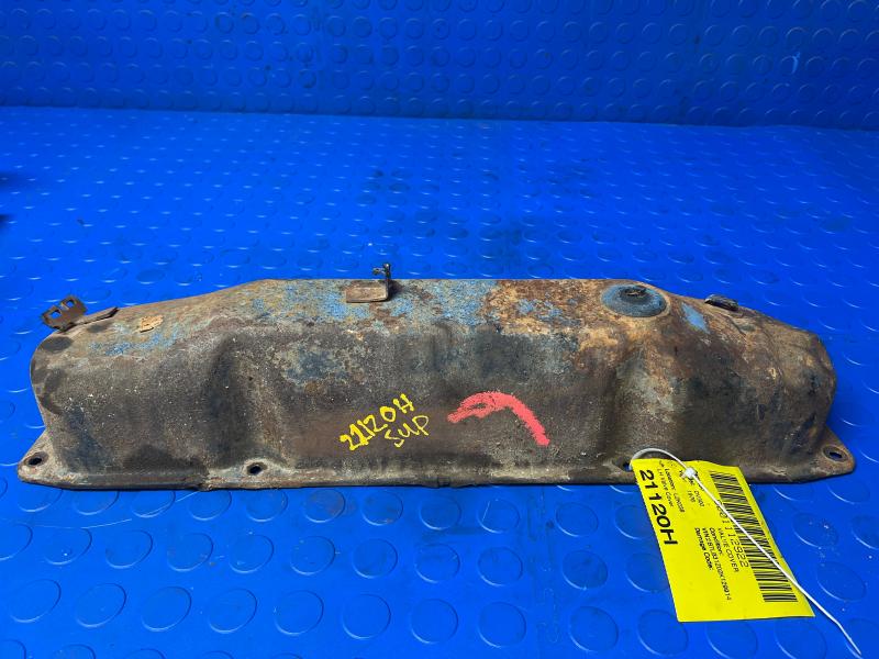 1976 Dodge D300 Valve Cover