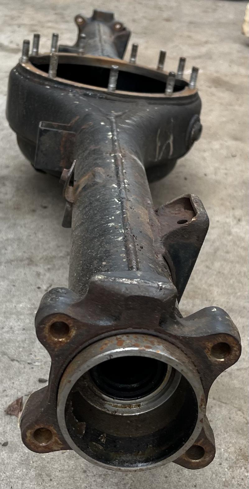 2001 Nissan Frontier Axle Housing