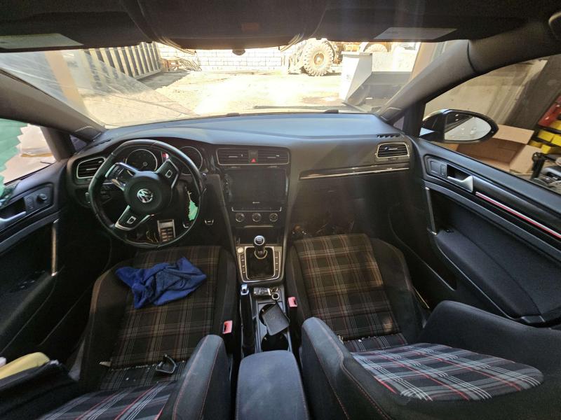 2017 Volkswagen Golf GTI Cowl