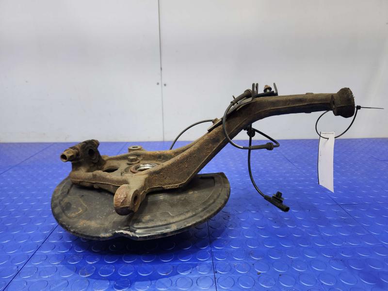 2011 Infiniti QX56 Spindle Knuckle Front