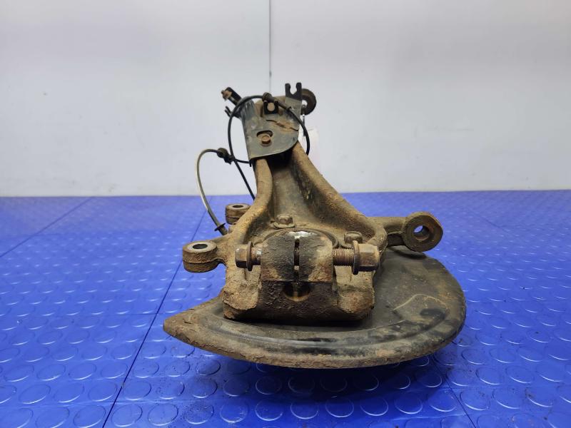 2011 Infiniti QX56 Spindle Knuckle Front