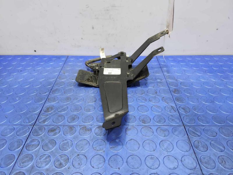 2017 Kia Niro Camera/Projector