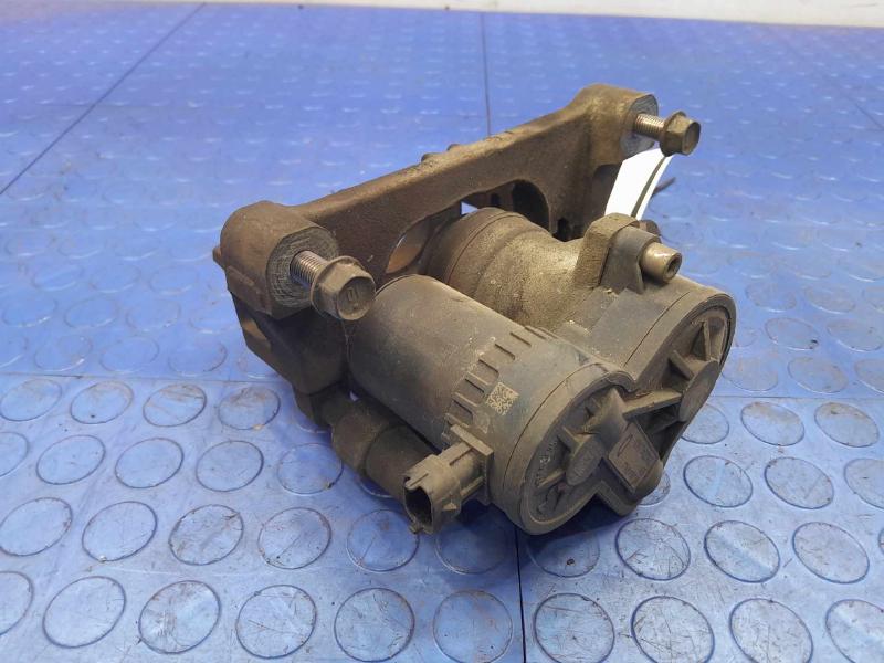 2016 Subaru Legacy Caliper