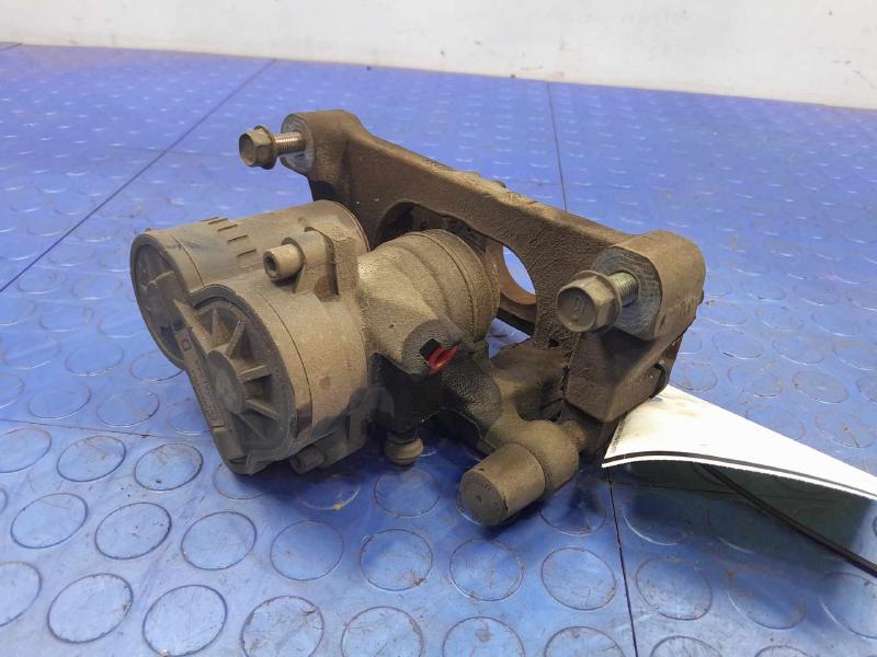 2016 Subaru Legacy Caliper