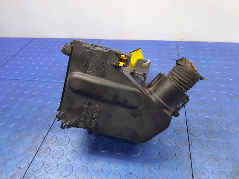 2015 Jeep Renegade Engine Fuse Box