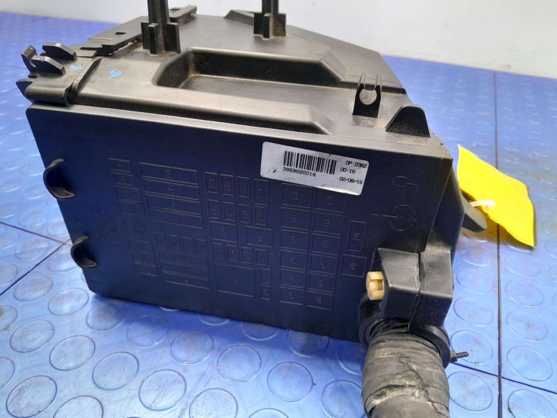 2015 Jeep Renegade Engine Fuse Box