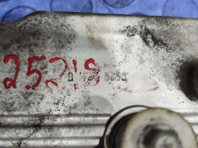 2010 Chevrolet Tahoe Valve Cover