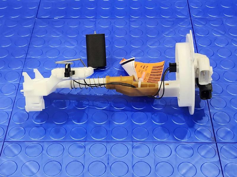 2017-2025 Cadillac XT5 AWD Fuel Tank Sending Unit Assembly OEM 84891115