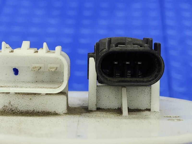 2017-2025 Cadillac XT5 AWD Fuel Tank Sending Unit Assembly OEM 84891115