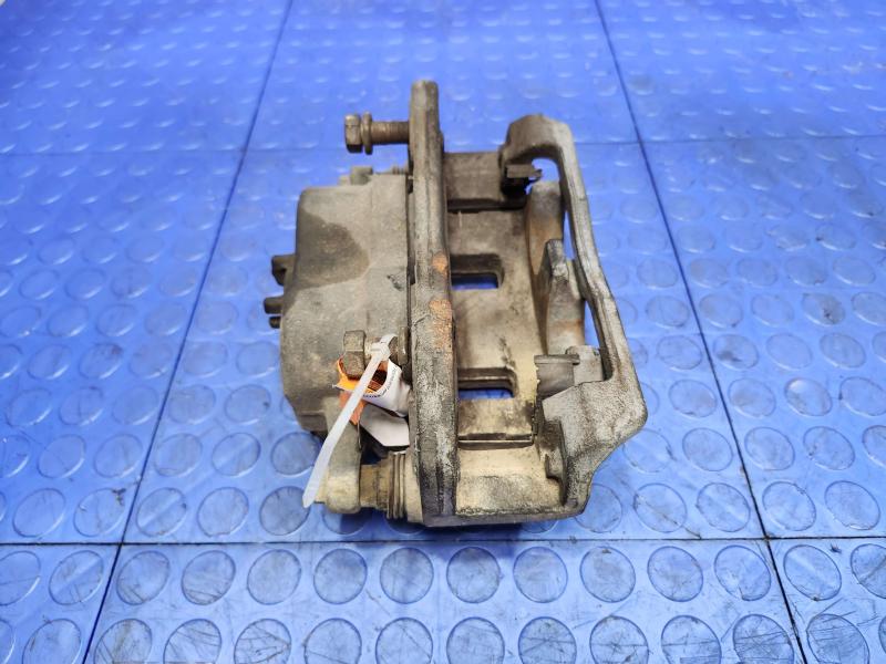 2016 Kia Sedona Caliper