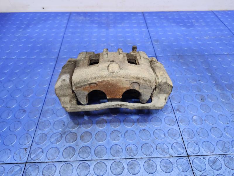 2016 Kia Sedona Caliper