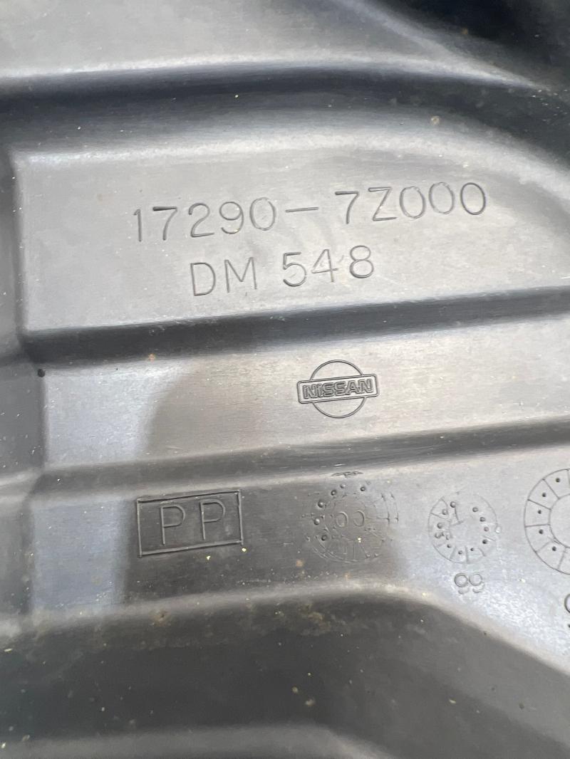 2000 - 2004 Nissan Xterra Fuel Filler Neck Dust Cover Protector OEM 17290-7Z000