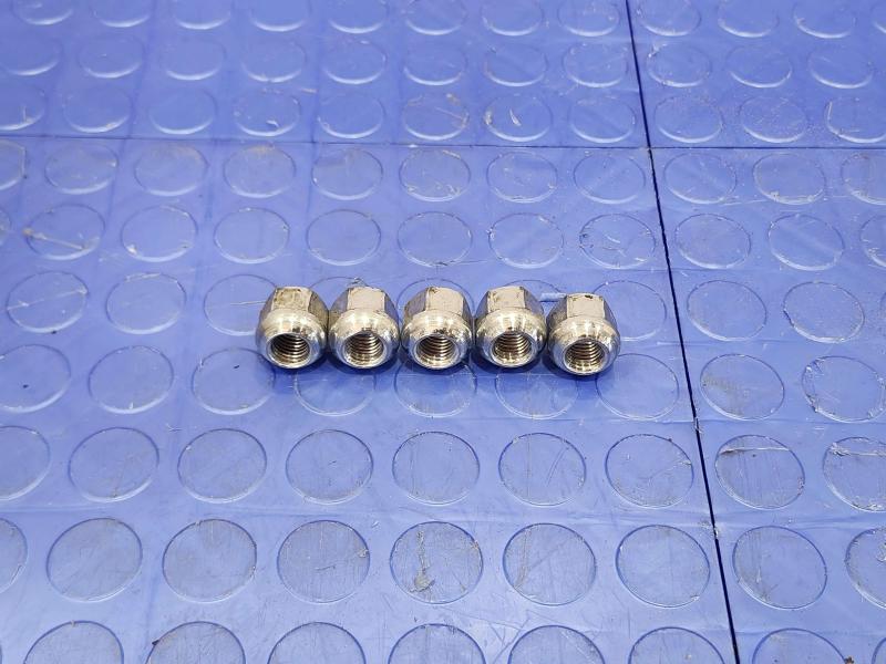 2013 Honda Civic Lug Nuts