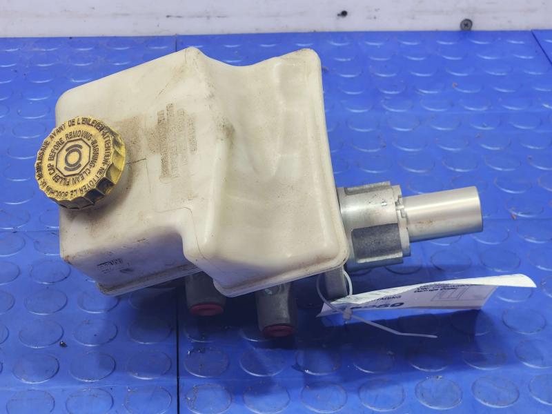 2011-2015 Dodge Durango Brake Master Cylinder Assembly Genuine OEM 68207364AA