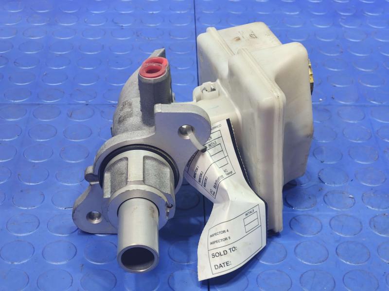 2011-2015 Dodge Durango Brake Master Cylinder Assembly Genuine OEM 68207364AA