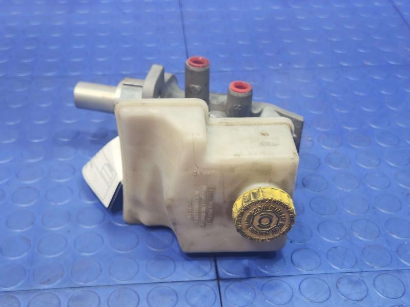 2011-2015 Dodge Durango Brake Master Cylinder Assembly Genuine OEM 68207364AA