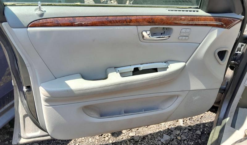 2007 Cadillac DTS Front Door Trim Panel