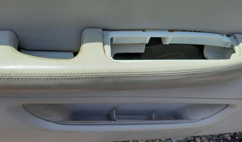 2007 Cadillac DTS Front Door Trim Panel