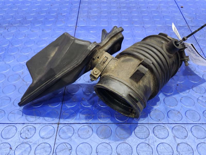 2010 Mazda Mazda3 Air Intake Tube/Resonator