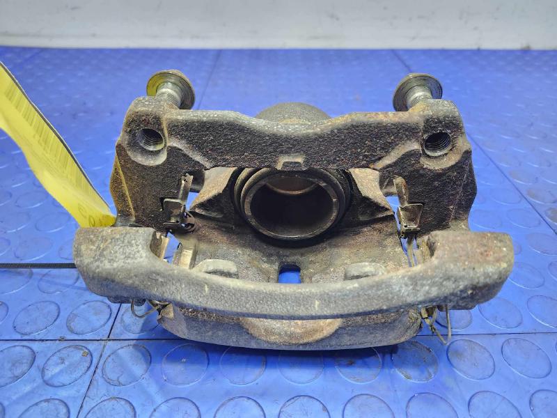 2016 Nissan Rogue Caliper