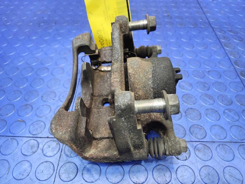 2016 Nissan Rogue Caliper
