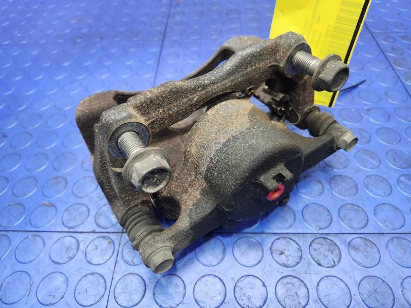 2016 Nissan Rogue Caliper
