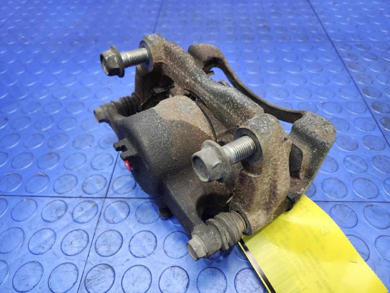 2016 Nissan Rogue Caliper