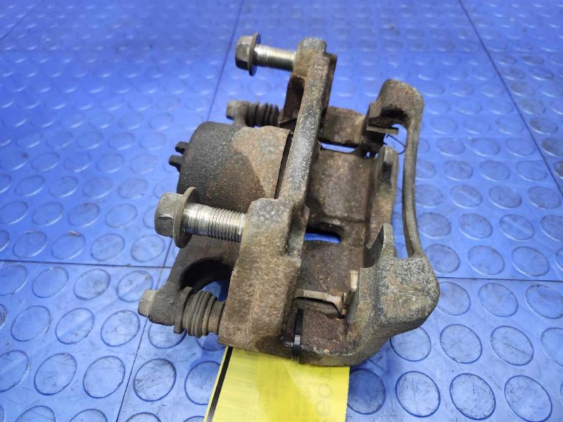 2016 Nissan Rogue Caliper