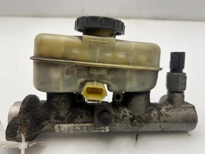 2003 - 2005 Lincoln Aviator Brake Master Cylinder w/o ESC OEM F87Z2140EB