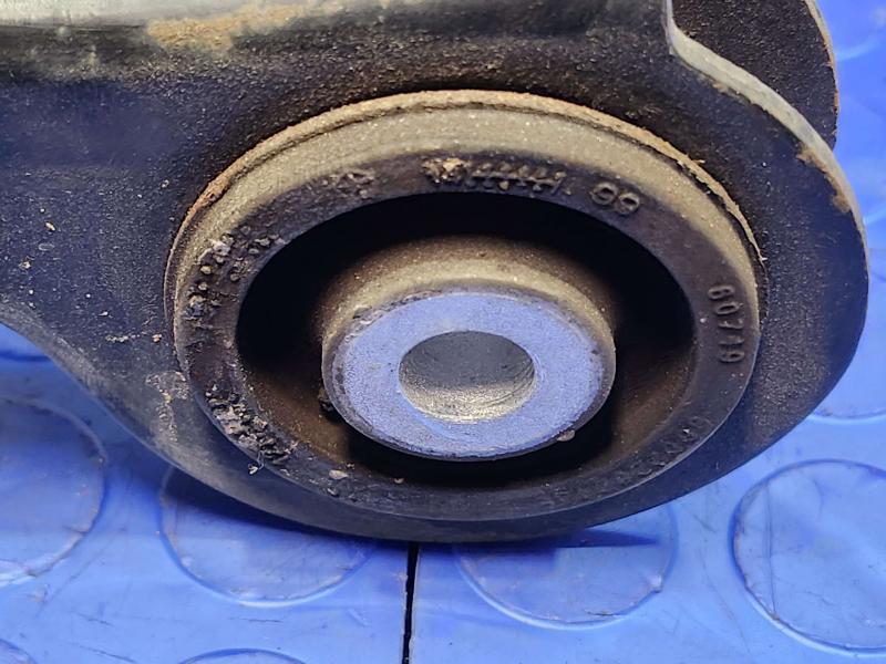 2015 Jeep Grand Cherokee Upper Control Arm Front