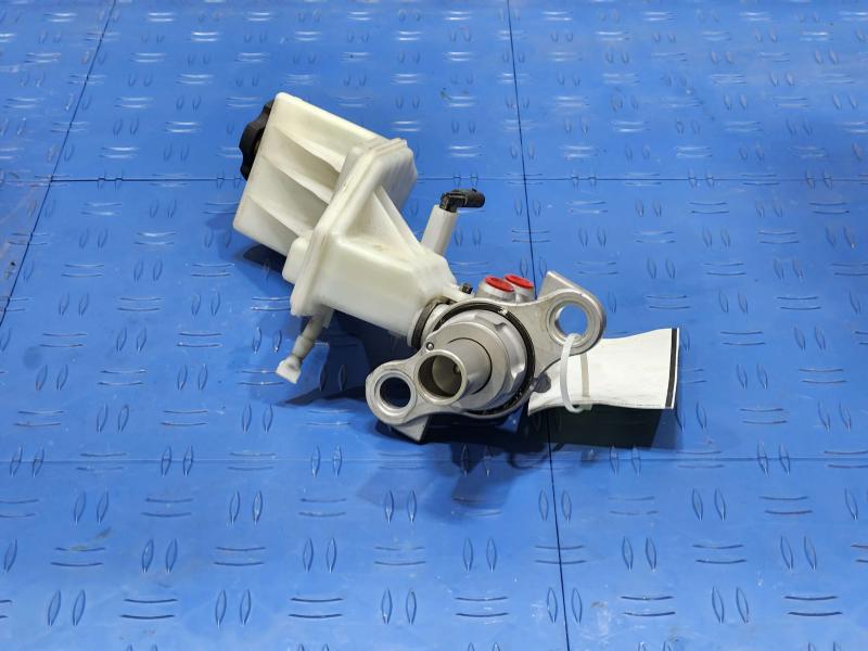 2018 Chevrolet Equinox Master Cylinder