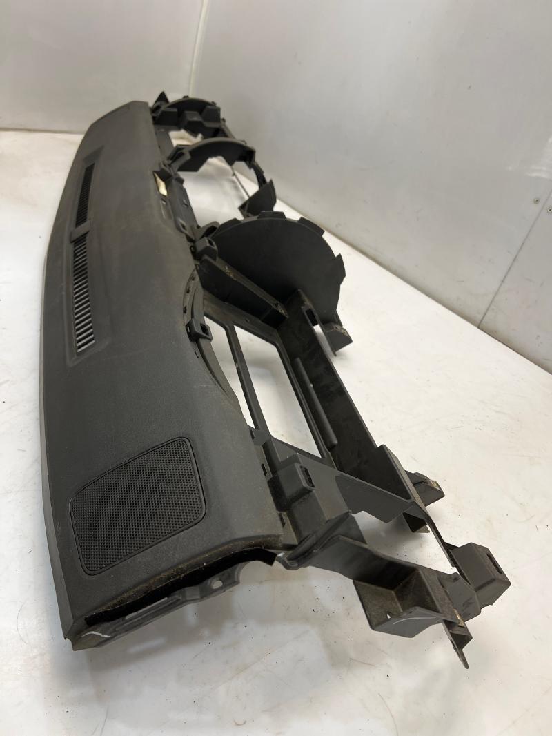 2005 Nissan Frontier Dash Panel