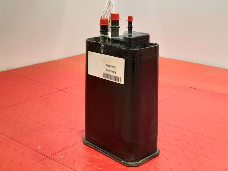 2011-2013 Volvo S60 XC60 Fuel Vapor Charcoal Canister Genuine OEM 30684418