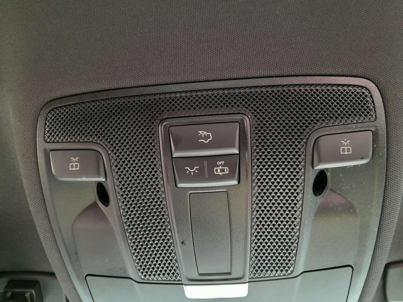 2014 Mercedes CLA-Class Front Console