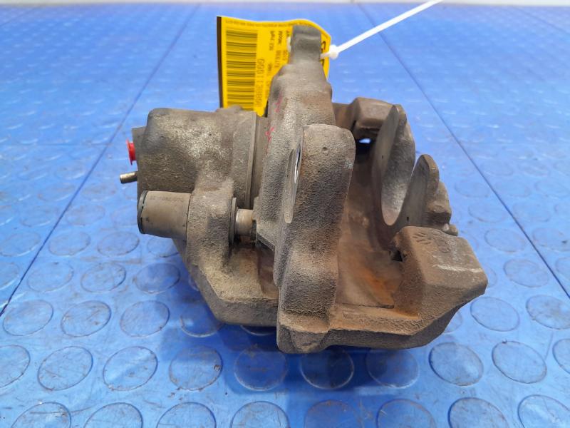 2013 Volkswagen Beetle Caliper