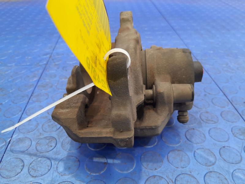 2013 Volkswagen Beetle Caliper