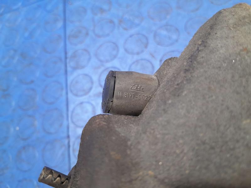 2013 Volkswagen Beetle Caliper