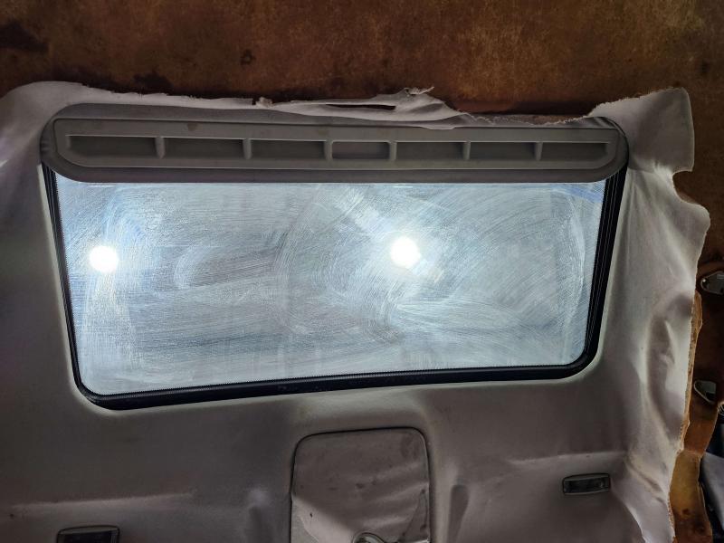2005 Volkswagen Jetta Roof Glass (Glass Only)