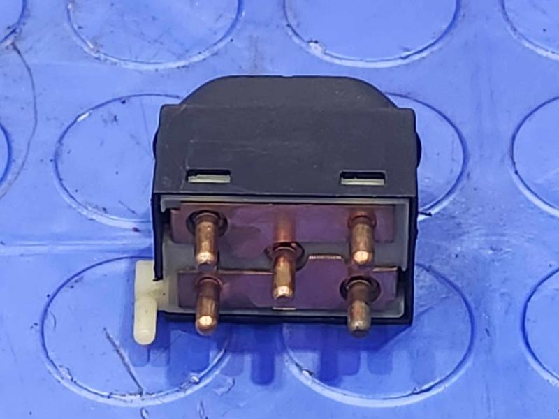 1995 Ford F-150 Door Switch Front