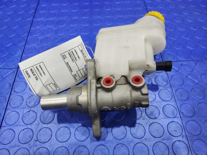 2020 Jeep Renegade Master Cylinder