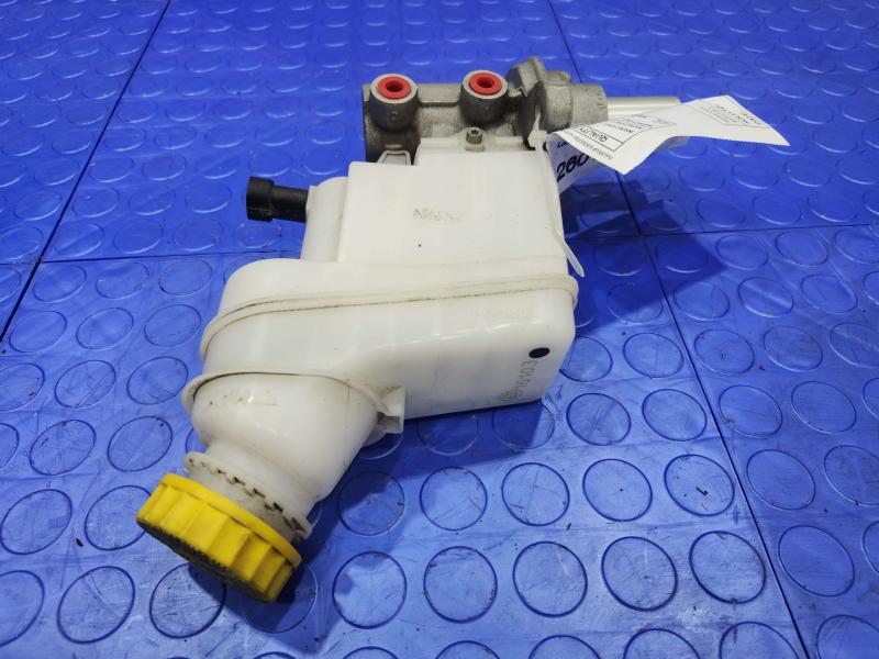 2020 Jeep Renegade Master Cylinder