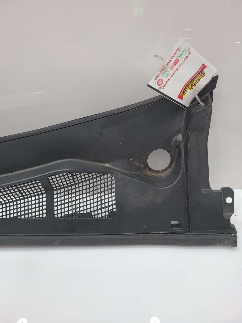 2002 - 2006 Toyota Camry Cowl Cover Cowl Screen OEM 5570806031