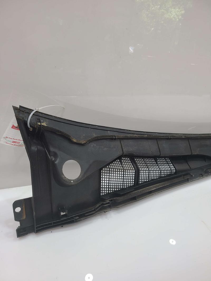 2002 - 2006 Toyota Camry Cowl Cover Cowl Screen OEM 5570806031